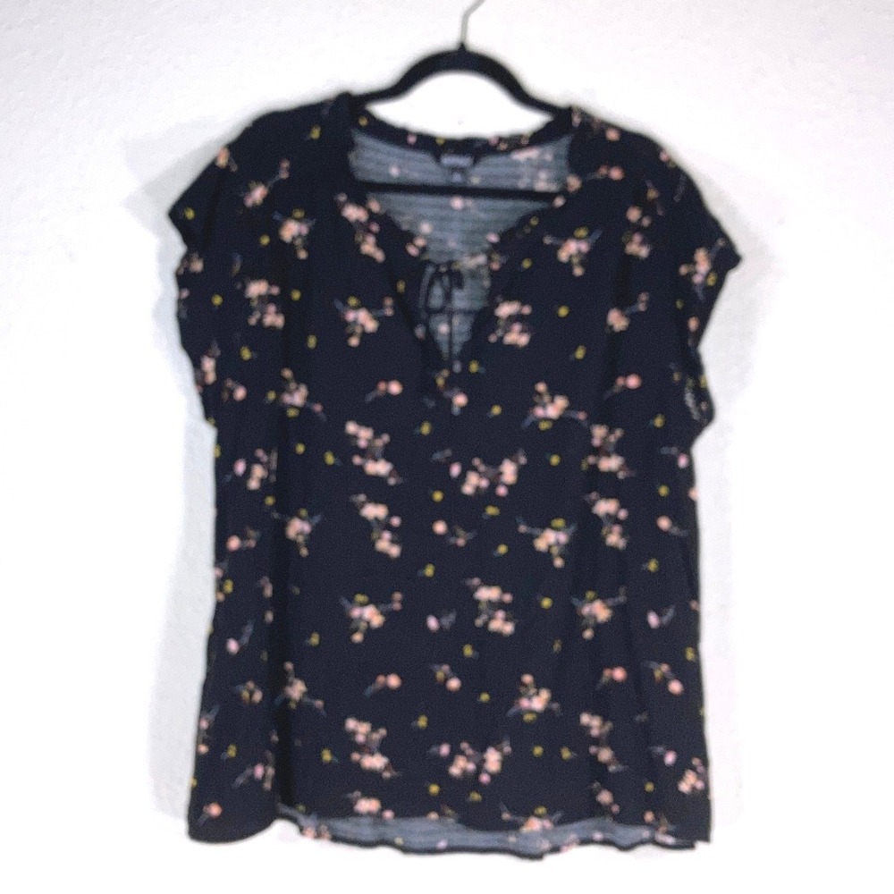 Buffalo David Bitton‎ Womens XL Black Floral Tie Neck Viscose Flutter Sleeve Top